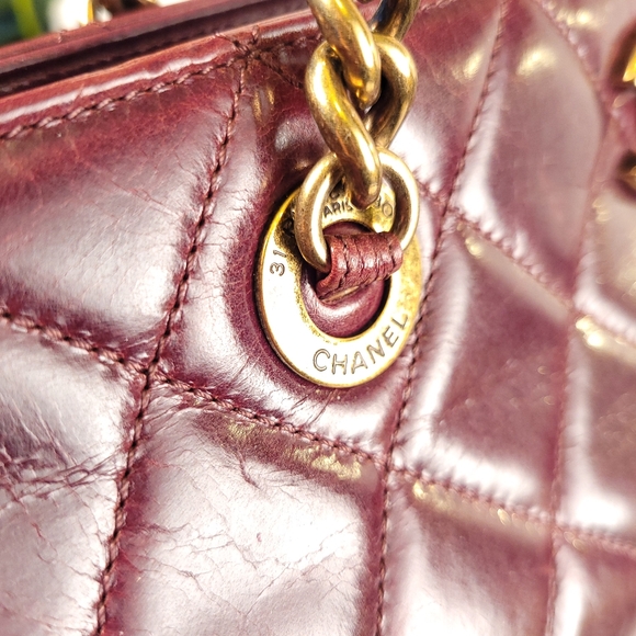 Chanel Quilted Lambskin Perfect Edge Tote - Picture 4 of 15